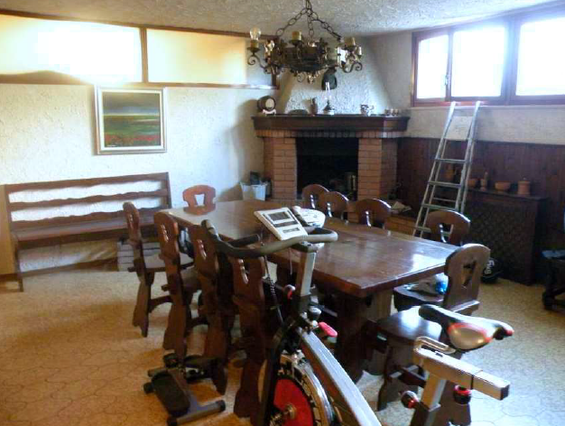 Rif. A.A.741-23

Vendita all'asta - abitazione unifamiliare su due livelli con giardino in data 1...