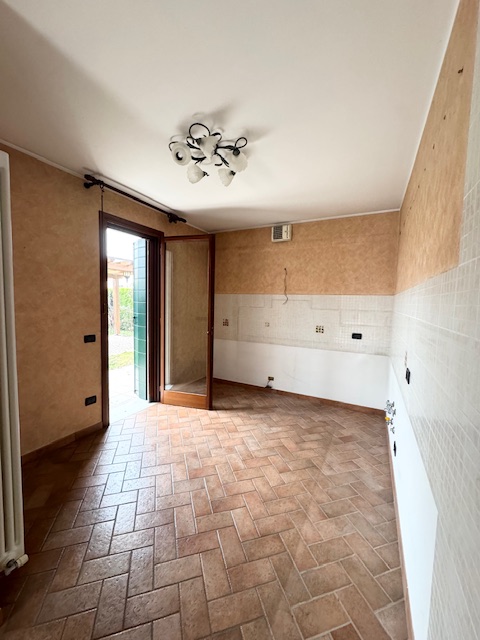 FOSSONA DI CERVARESE S.C. (PD) Porzione di bifamiliare in ottime condizioni, in quartiere residen...