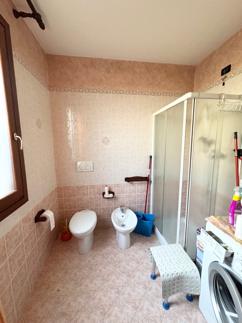 FOSSONA DI CERVARESE S.C. (PD) Porzione di bifamiliare in ottime condizioni, in quartiere residen...