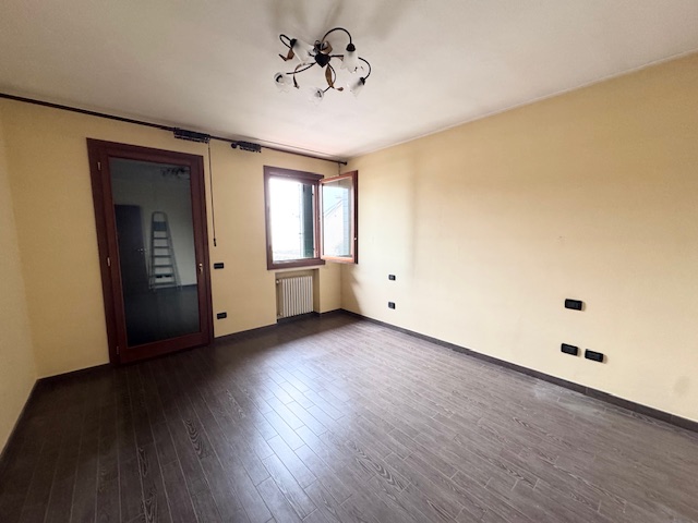 FOSSONA DI CERVARESE S.C. (PD) Porzione di bifamiliare in ottime condizioni, in quartiere residen...