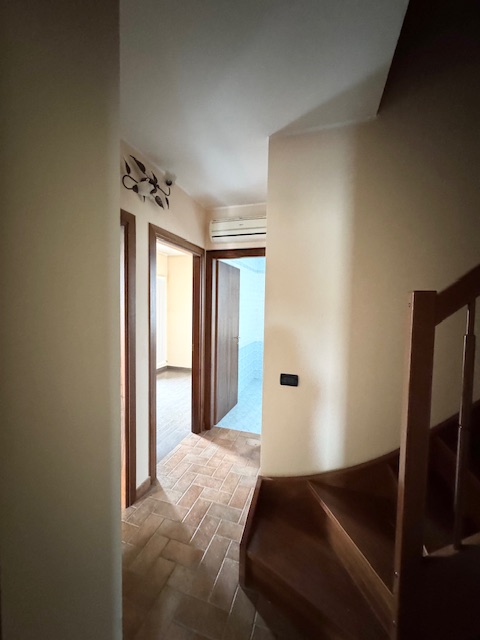 FOSSONA DI CERVARESE S.C. (PD) Porzione di bifamiliare in ottime condizioni, in quartiere residen...