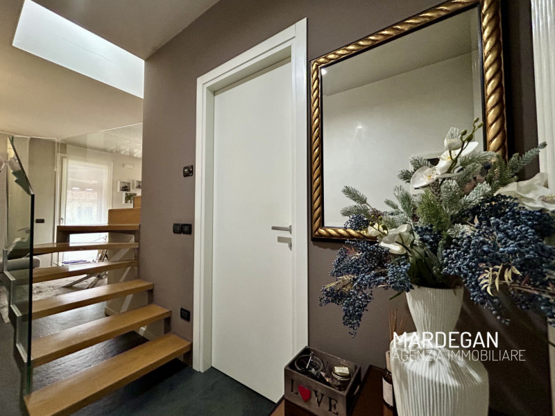 Quando vieni a scoprirlo?
Proponiamo in vendita un bellissimo duplex a Galliera Veneta, ubicato a...