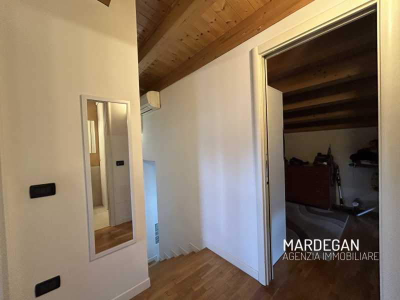 Quando vieni a scoprirlo?
Proponiamo in vendita un bellissimo duplex a Galliera Veneta, ubicato a...