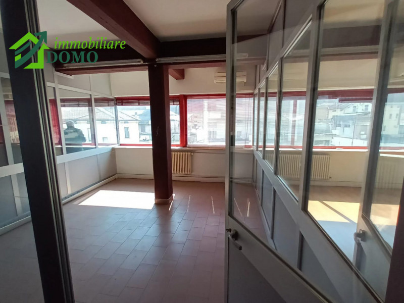 PIEVEBELVICINO - In zona strategica e comoda alle principali arterie stradali di Torrebelvicino, ...