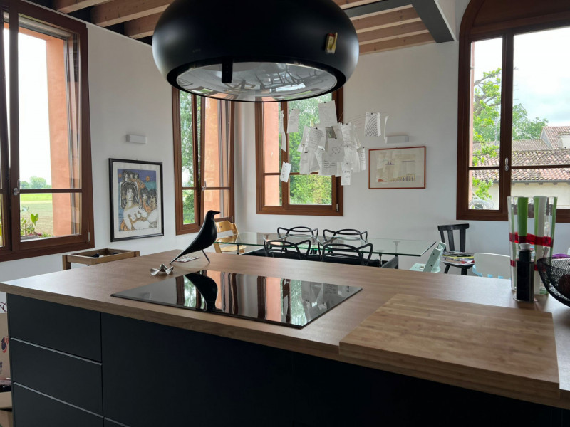 (Per INFO Mattias 3494222146) Nel suggestivo centro storico di Portobuffolè proponiamo in vendita...