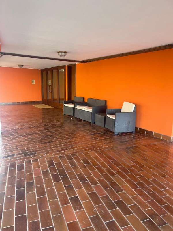 Zona Montà, su piccola palazzina in tranquillo contesto residenziale, a due passi da tutti i serv...