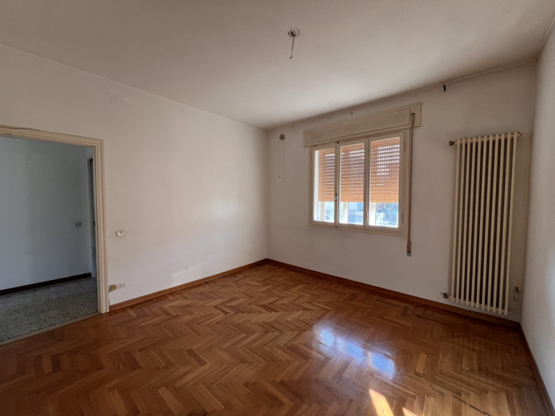 IN PIENO CENTRO A COSTABISSARA, PORZIONE DI BIFAMILIARE CON INGRESSO INDIPENDENTE E GIARDINO PRIV...