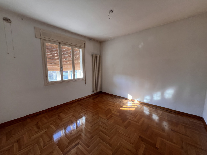 IN PIENO CENTRO A COSTABISSARA, PORZIONE DI BIFAMILIARE CON INGRESSO INDIPENDENTE E GIARDINO PRIV...