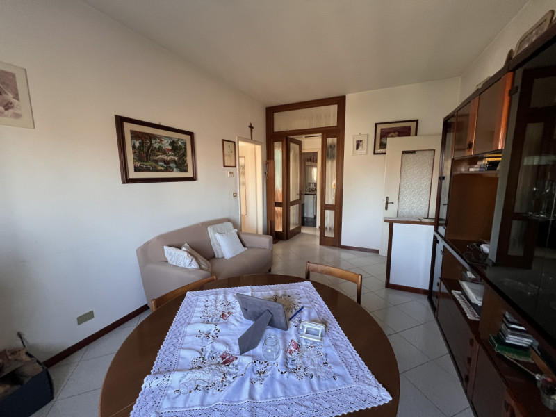 IN PIENO CENTRO A COSTABISSARA, PORZIONE DI BIFAMILIARE CON INGRESSO INDIPENDENTE E GIARDINO PRIV...