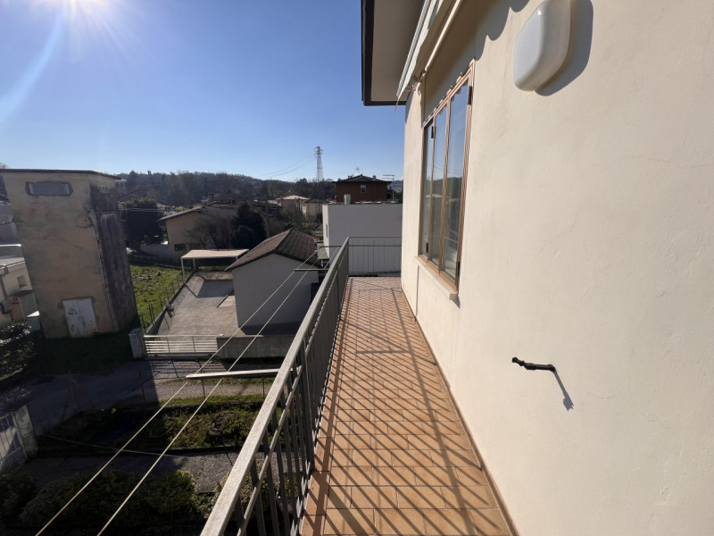 Nel cuore pulsante di Costabissara, a pochi passi da tutti i principali servizi del centro paese,...