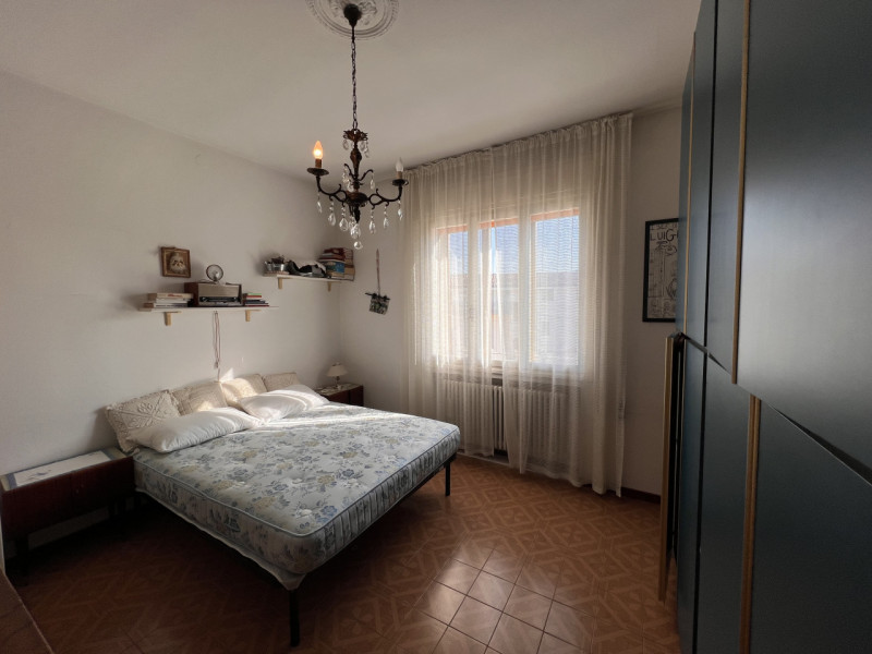 IN PIENO CENTRO A COSTABISSARA, BIFAMILIARE SOVVRAPPOSTA CON GIARDINO PRIVATO

Situata nel cuore ...