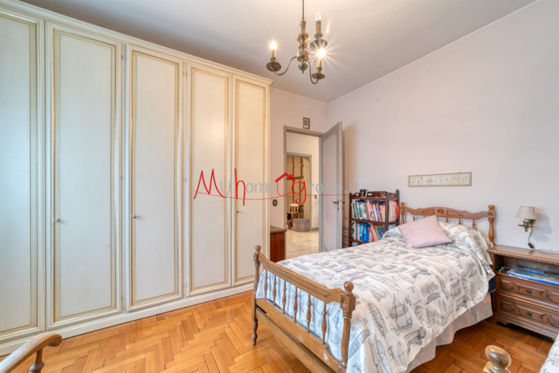 CHIESANUOVA: Villetta singola sviluppata su piano terra e primo dagli ambienti ampi e luminosi; s...