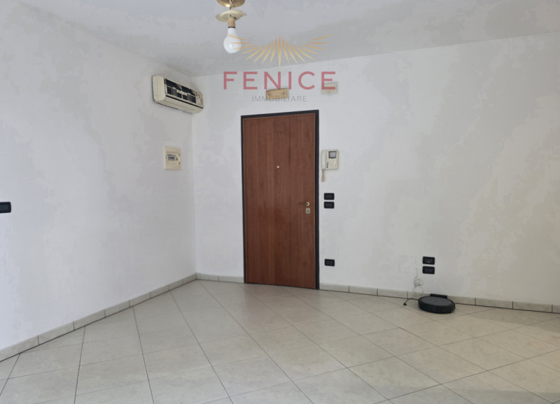 Noi di Fenice Immobiliare siamo lieti di proporti una grande occasione, una di quelle soluzioni c...
