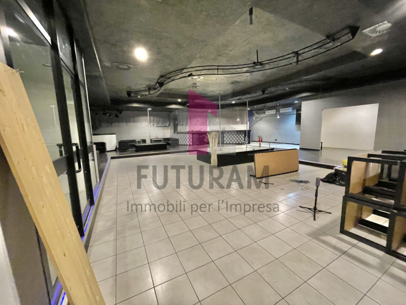 MAROLA- 11FIL - PER INFO - 0444/310220

Scopri un'opportunità unica a Marola di Torri di Quarteso...