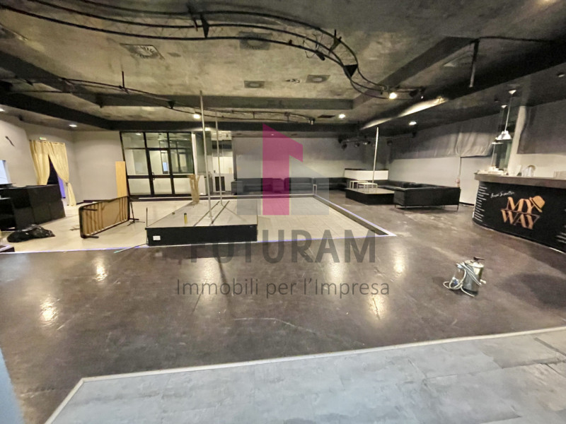 MAROLA- 11FIL - PER INFO - 0444/310220

Scopri un'opportunità unica a Marola di Torri di Quarteso...