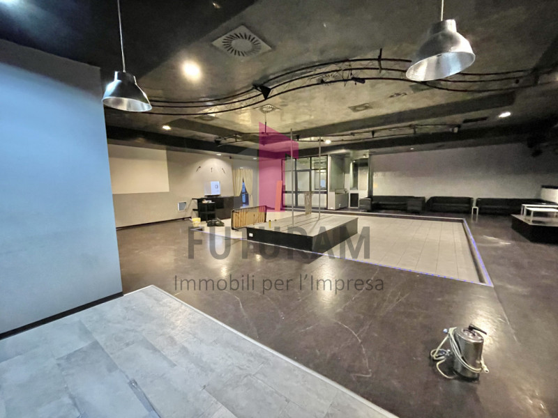 MAROLA- 11FIL - PER INFO - 0444/310220

Scopri un'opportunità unica a Marola di Torri di Quarteso...