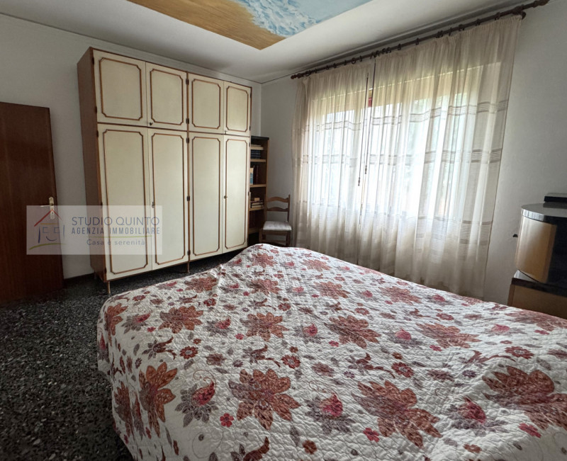 Situata in una zona residenziale tranquilla e riservata, ma allo stesso tempo comoda a ogni servi...