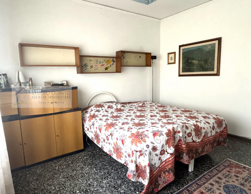 Situata in una zona residenziale tranquilla e riservata, ma allo stesso tempo comoda a ogni servi...