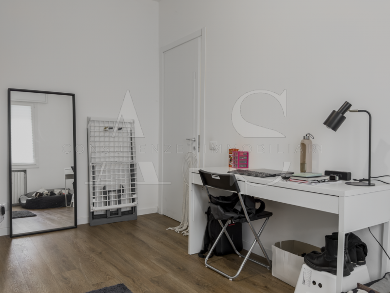 A Selvazzano, nel cuore del quartiere San Domenico, si propone in vendita un appartamento al prim...