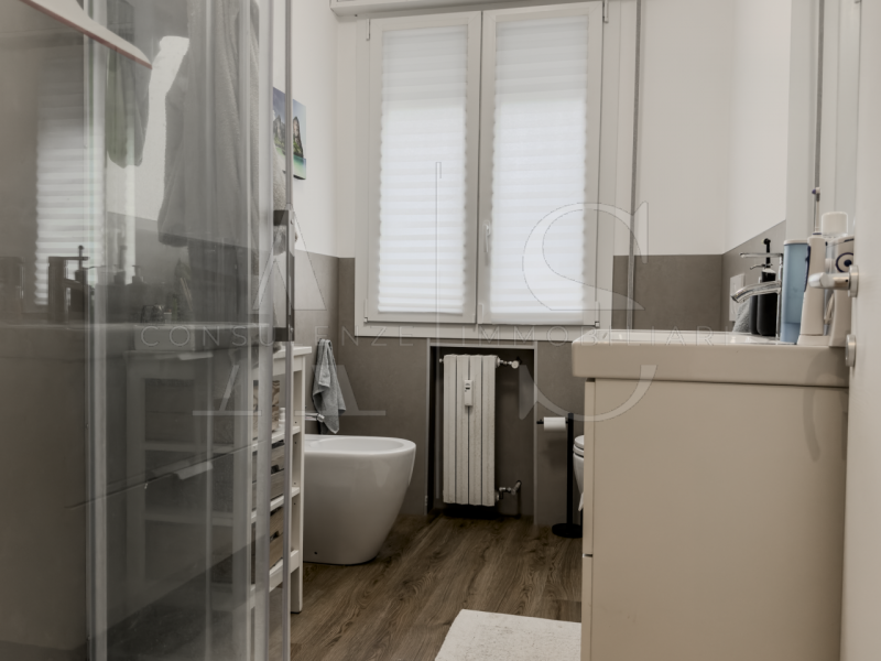 A Selvazzano, nel cuore del quartiere San Domenico, si propone in vendita un appartamento al prim...