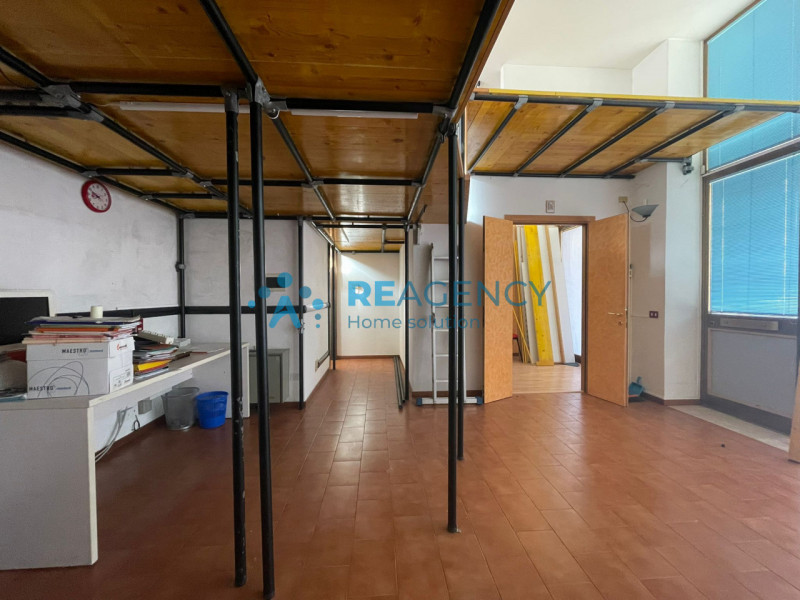 Ufficio di 45 mq sviluppato interamente al piano terra vicino a Piazza Fraccon

L’immobile è cara...