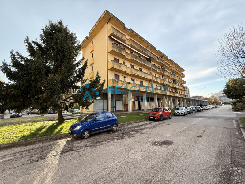 Ufficio di 45 mq sviluppato interamente al piano terra vicino a Piazza Fraccon

L’immobile è cara...