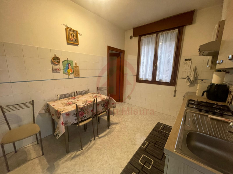 CADONEGHE, MEJANIGA RIF. P195: Casa Su Misura ha il piacere di proporvi porzione di bifamiliare a...