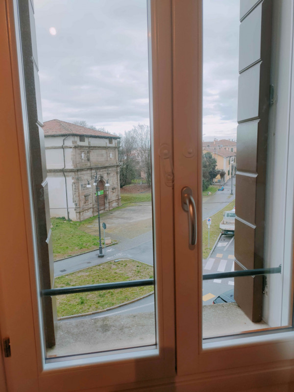 Padova centro, Via Euganea, piano alto con ascensore appartamento composto da: ingresso, soggiorn...