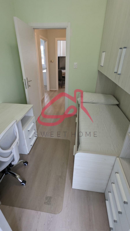 Padova (Sacra Famiglia): al piano primo di quadrifamiliare in buono stato, si affitta camera ad u...