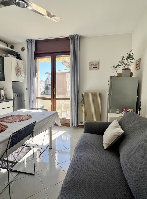 VENDESI MINI APPARTAMENTO ARREDATO, CON TERRAZZA ABITABILE E GARAGE A VICENZA - SAN BORTOLO - RIF...