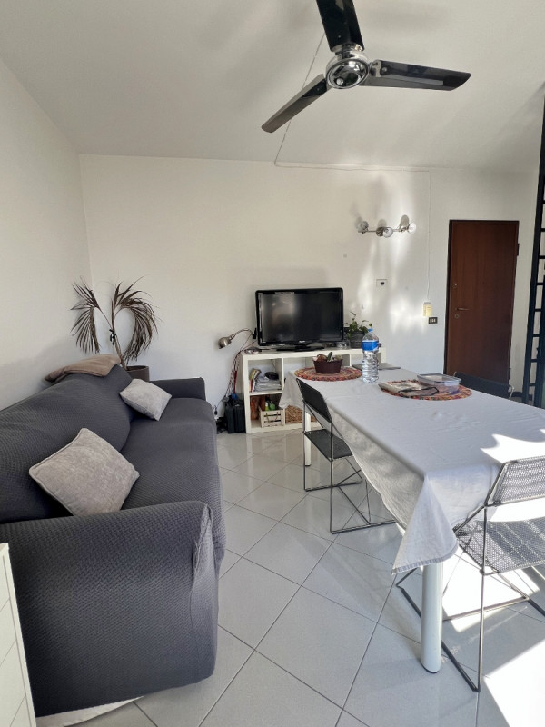 VENDESI MINI APPARTAMENTO ARREDATO, CON TERRAZZA ABITABILE E GARAGE A VICENZA - SAN BORTOLO - RIF...