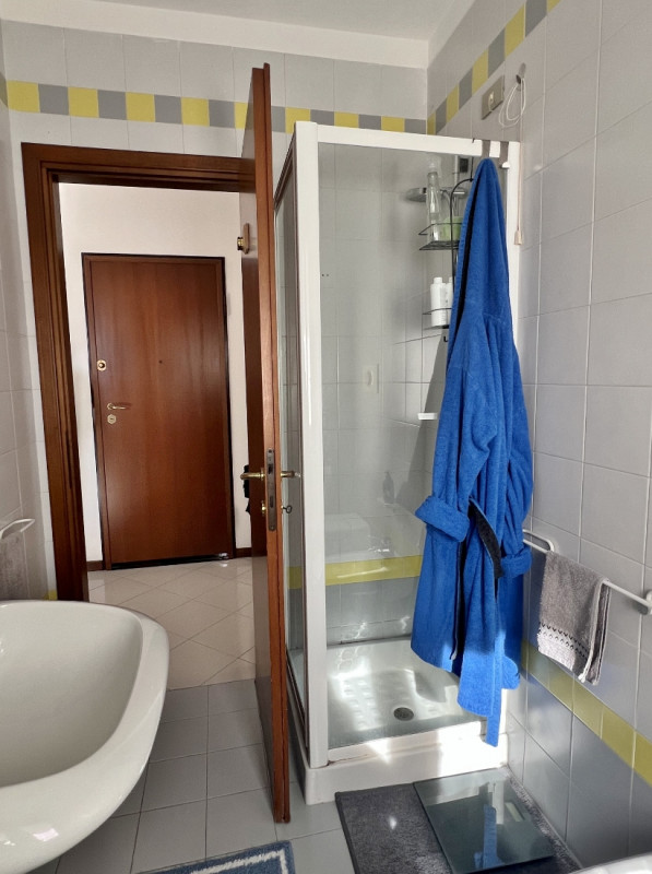 VENDESI MINI APPARTAMENTO ARREDATO, CON TERRAZZA ABITABILE E GARAGE A VICENZA - SAN BORTOLO - RIF...