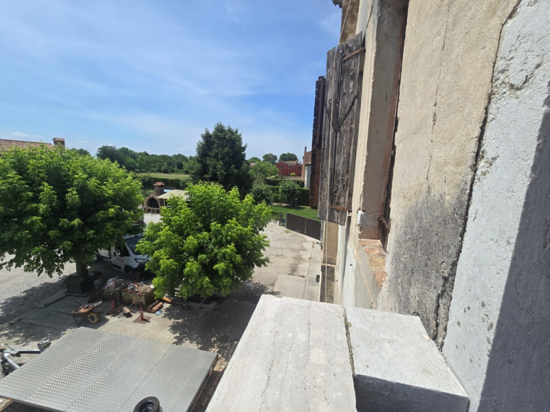 Piove di Sacco: Vicinanze Villa D' epoca del 1574,su 3 piani con magazzino. Villa d' epoca, costi...