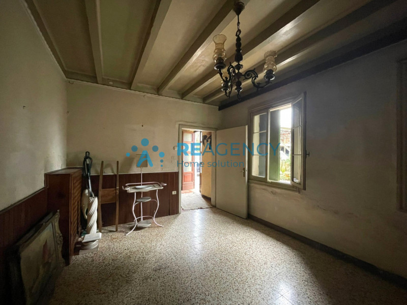 Nel cuore verde di Dueville, proponiamo in vendita una rara opportunità: casa singola immersa nel...