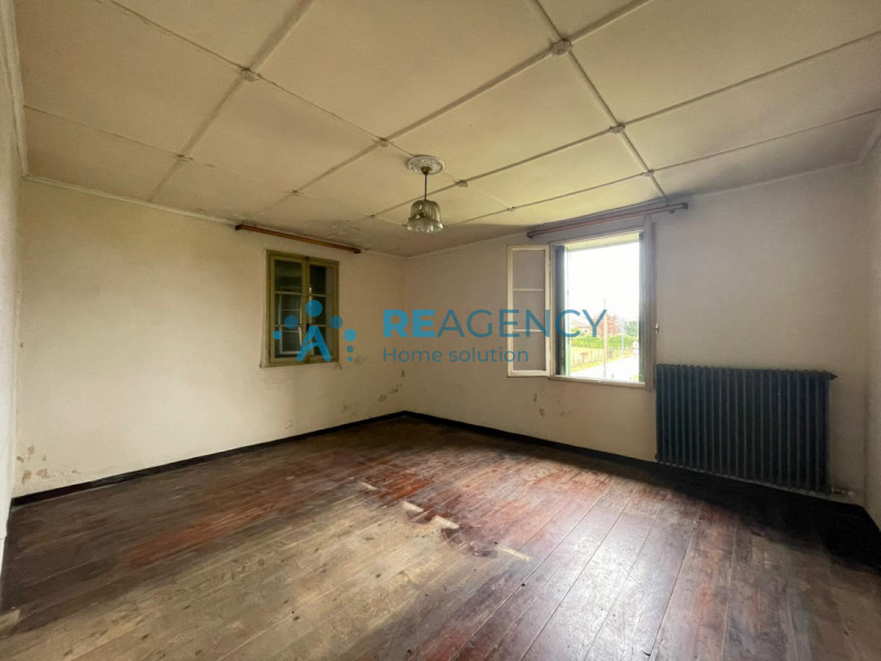 Nel cuore verde di Dueville, proponiamo in vendita una rara opportunità: casa singola immersa nel...