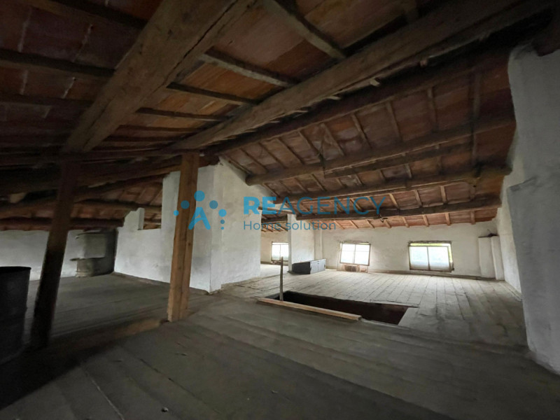 Nel cuore verde di Dueville, proponiamo in vendita una rara opportunità: casa singola immersa nel...