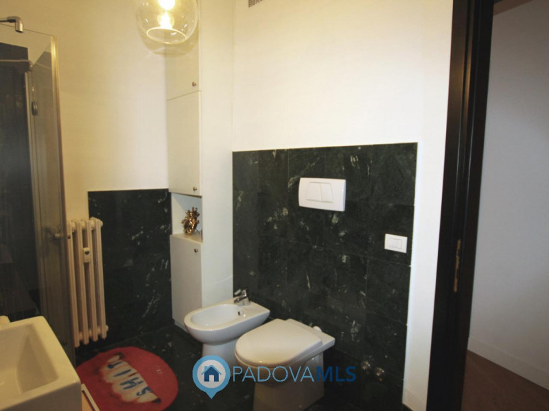 Immobile in esclusiva al Gruppo Padova MLS


Nel cuore della rinomata zona Portello Istituti di P...