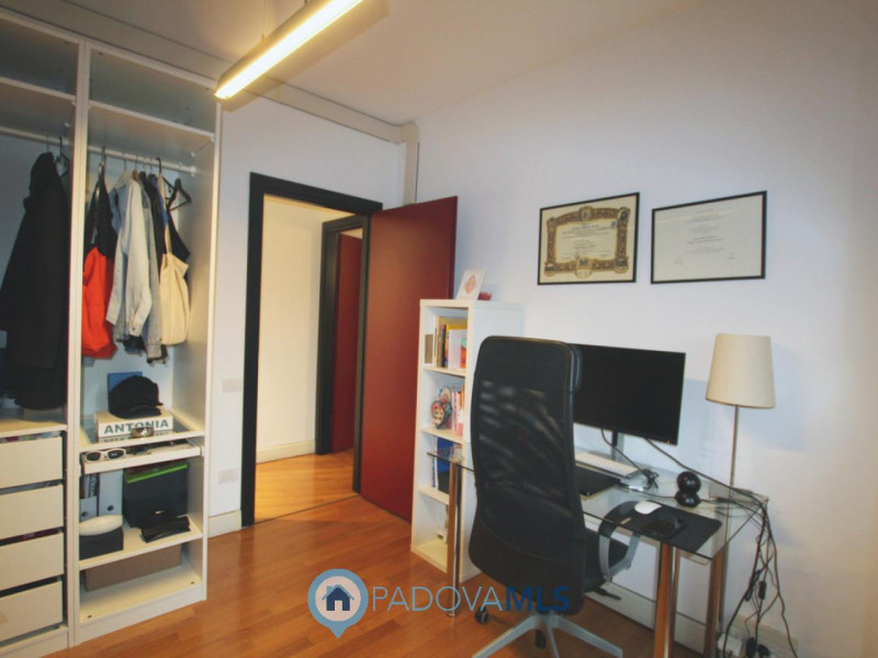 Immobile in esclusiva al Gruppo Padova MLS


Nel cuore della rinomata zona Portello Istituti di P...