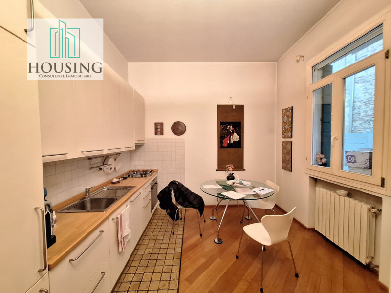 Nel pieno centro storico di Padova, nella prestigiosa zona di Riviera Tito Livio servita dal tram...