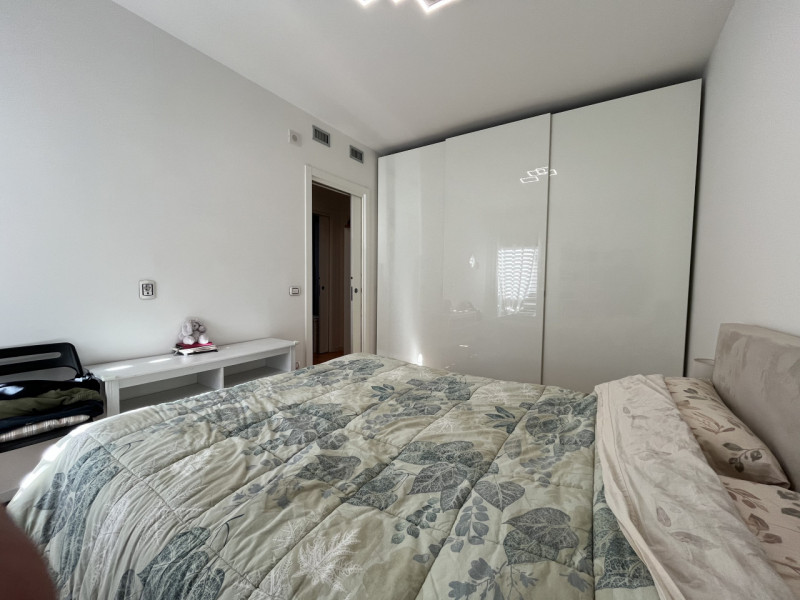 Scoprite il vostro nuovo rifugio nella tranquilla e sicura zona di Saviabona a Vicenza! Questo sp...