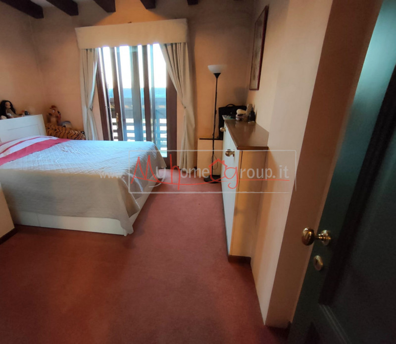 MONTECCHIA - (Rif.A913-s)  - All’interno di un complesso residenziale privato, riservato e custod...