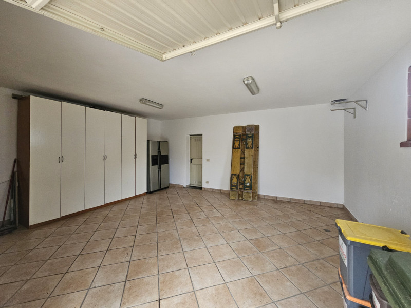 Nel centro di Villa Estense, proponiamo in vendita una splendida porzione di bifamiliare orizzont...