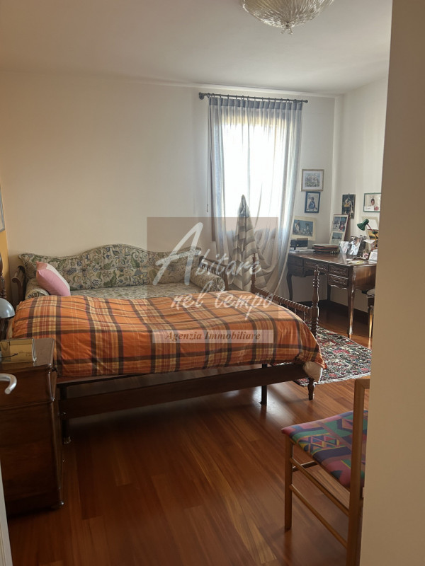 CITTADELLA (PD) - ZONA CITTADELLA SUD 

In esclusiva proponiamo una splendida bifamiliare dispost...