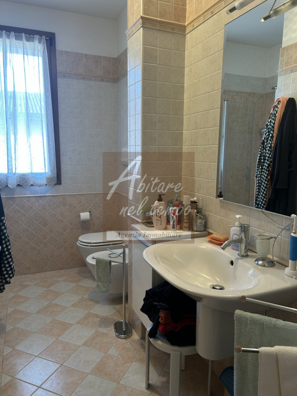 CITTADELLA (PD) - ZONA CITTADELLA SUD 

In esclusiva proponiamo una splendida bifamiliare dispost...