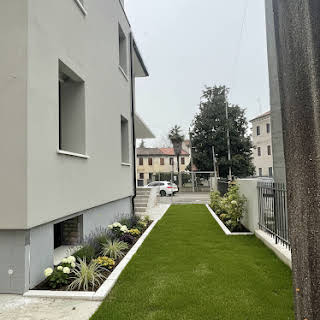 NUOVO BICAMERE al piano primo ed ultimo in piccola palazzina di sole 4 unità, nel cuore del quart...