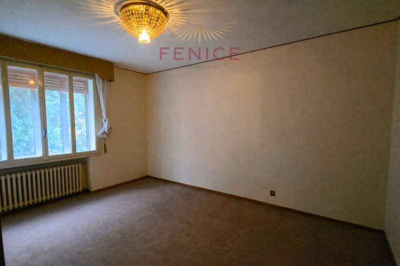 Scoprite questa splendida casa singola situata nel cuore di Crespano del Grappa, un comune affasc...