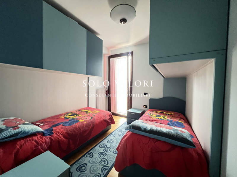 Rif. A913 (per info 338 9387816 Matteo – 340 2242606 Marco)

Ampio duplex a Loreggia, situato in ...