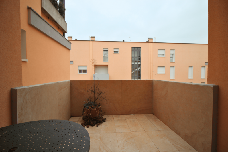 In condominio signorile e ben abitato, a pochi passi dal centro storico, proponiamo in vendita un...