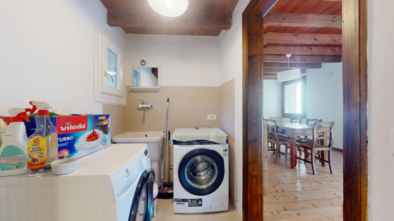 Completely renovated semi-detached house located in Creazzo Colle, in one of the most sought-afte...