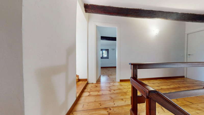 Completely renovated semi-detached house located in Creazzo Colle, in one of the most sought-afte...